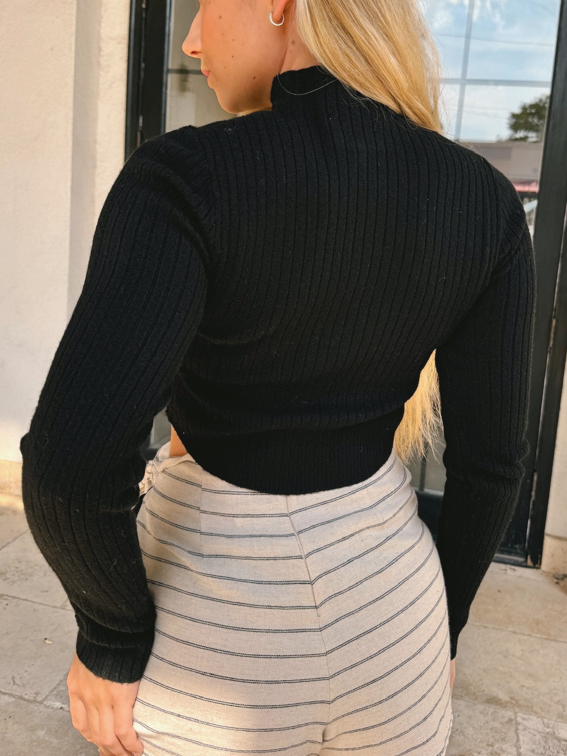 Best Basic Mockneck Crop Sweater - Black
