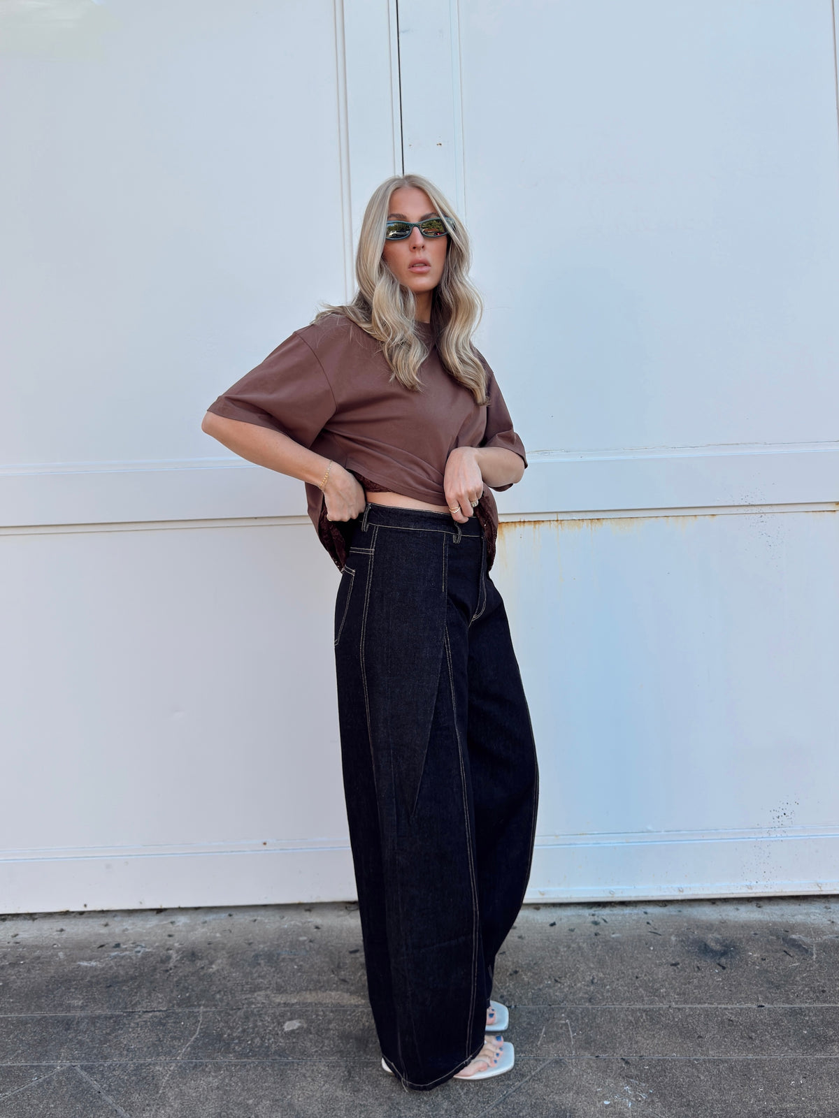 Riley Pleated Barrel Jean