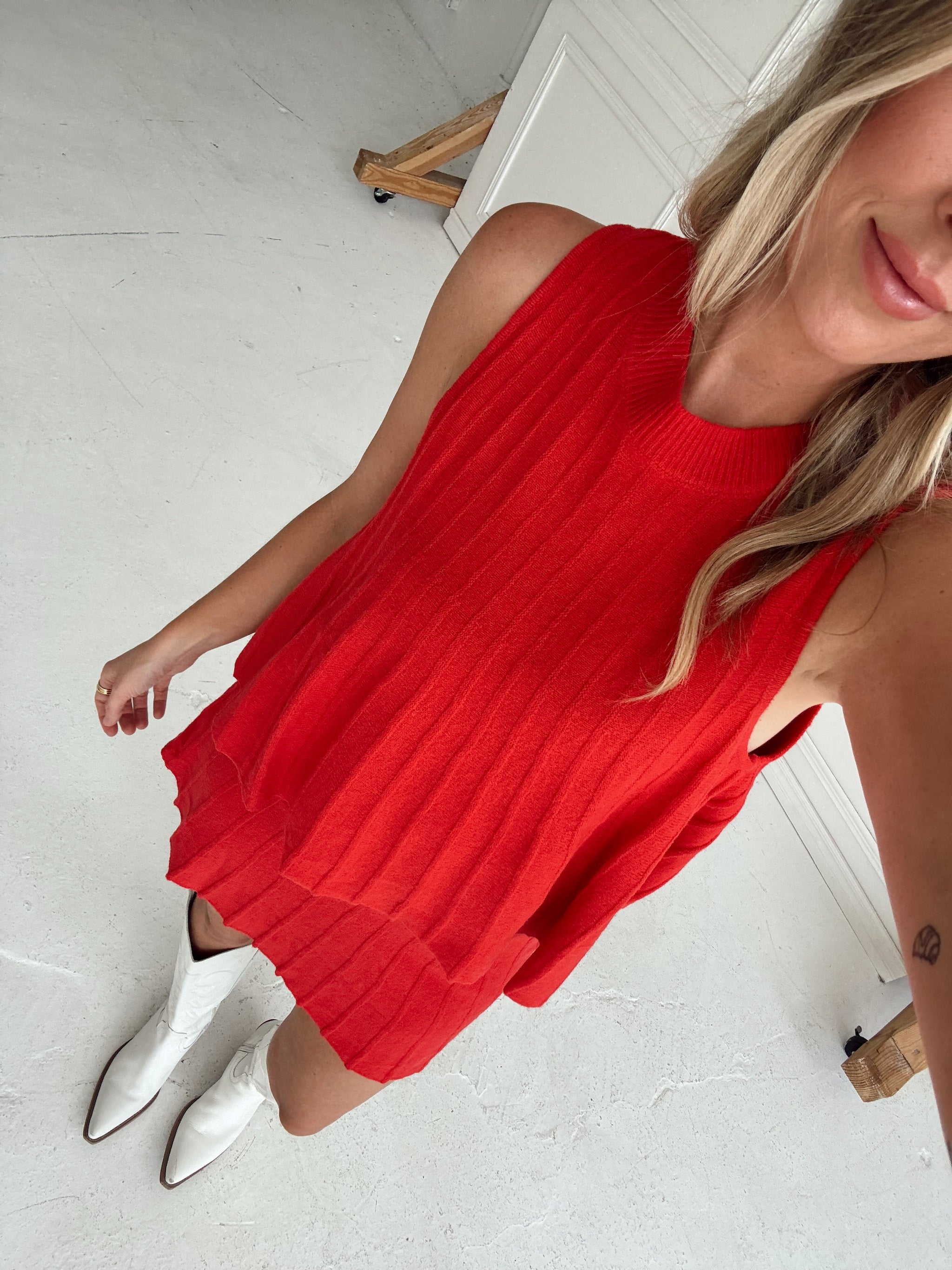Rylan Ribbed Sweater A-line Mini Skirt With Flared Hem - Red