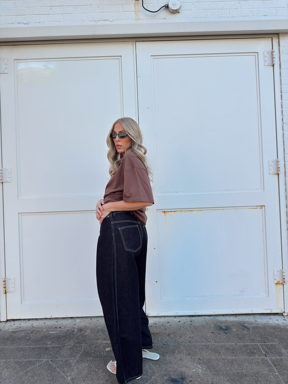 Riley Pleated Barrel Jean