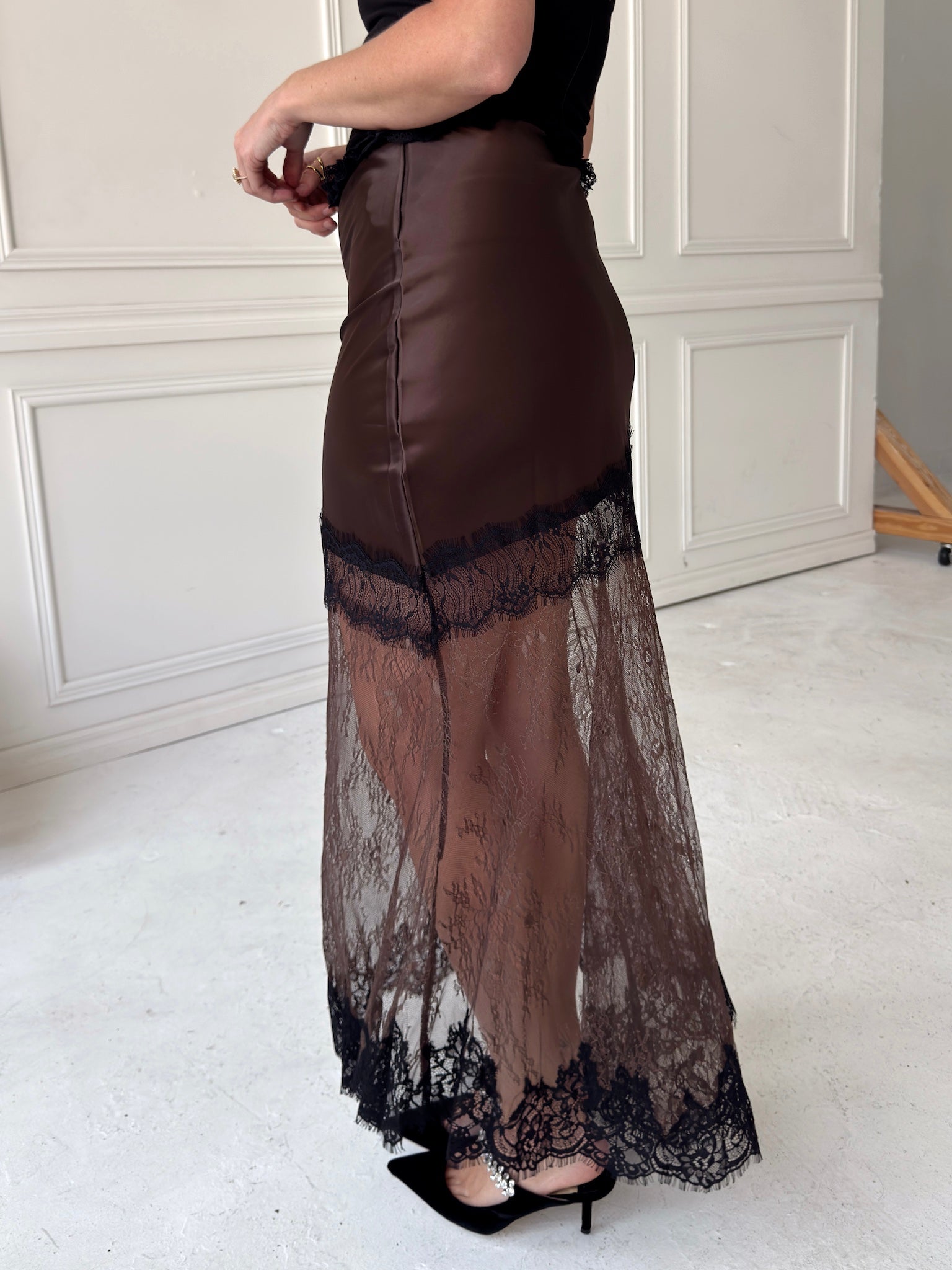 Beulah Style Asymmetrical Satin And Lace Maxi Skirt