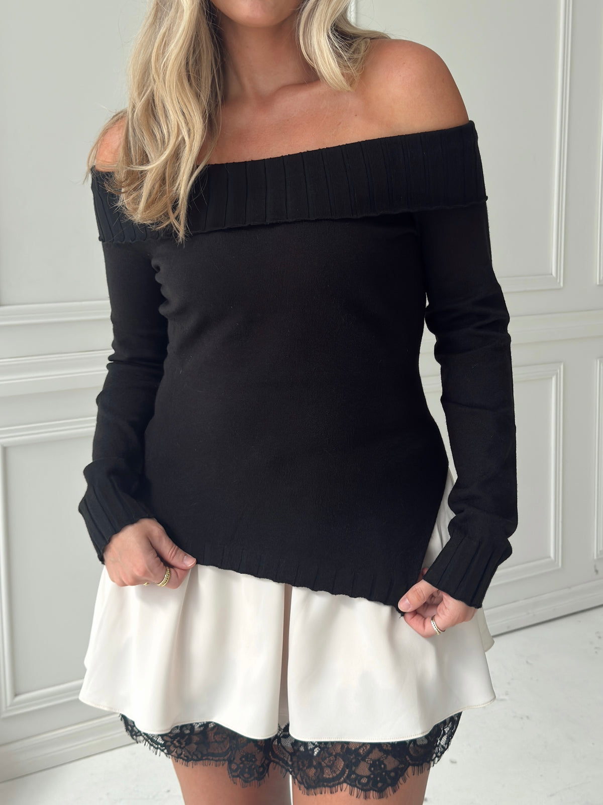 Charlotte Foldover Knit Sweater - Black
