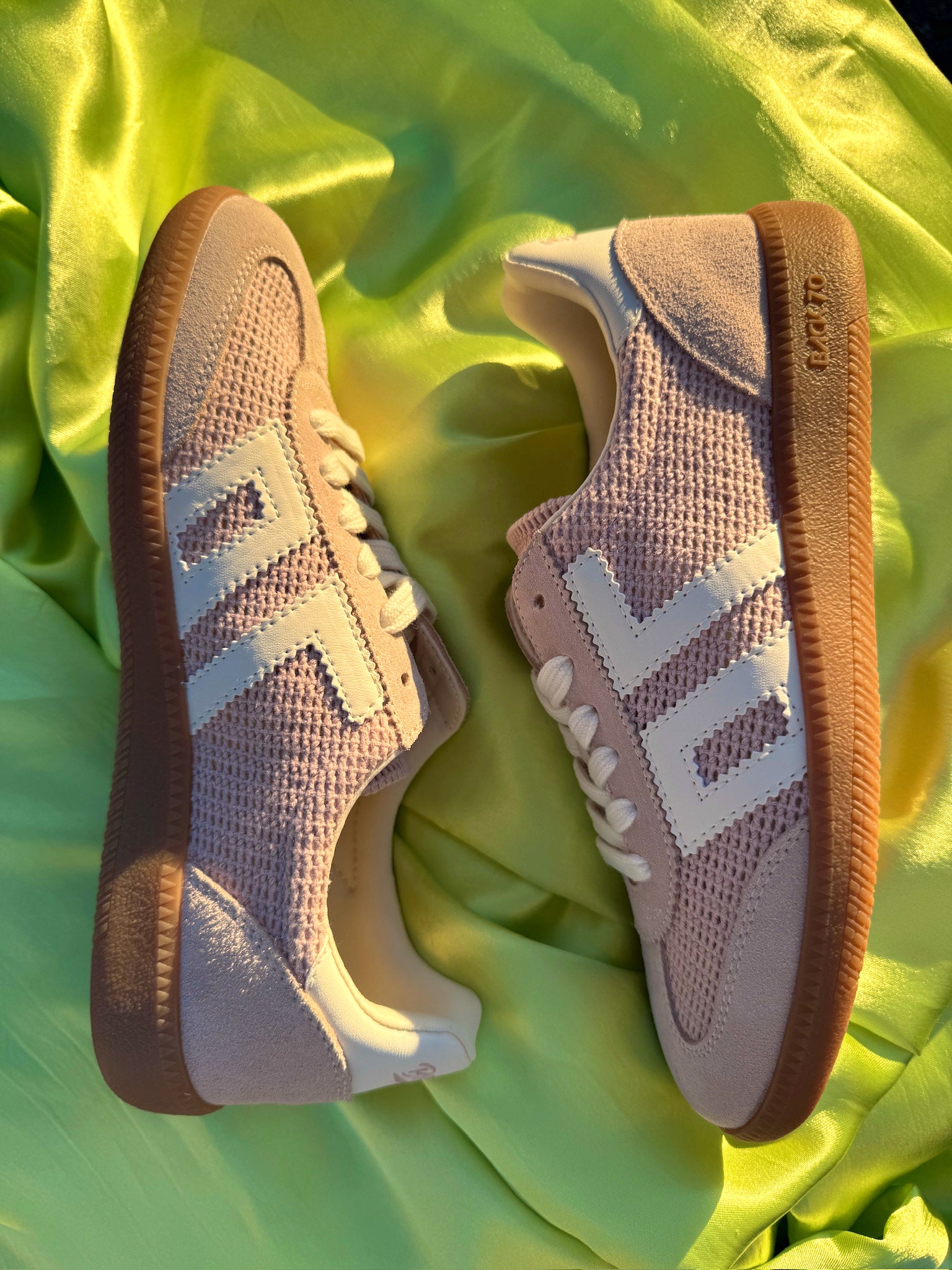 Back 70 Ghost - Nude