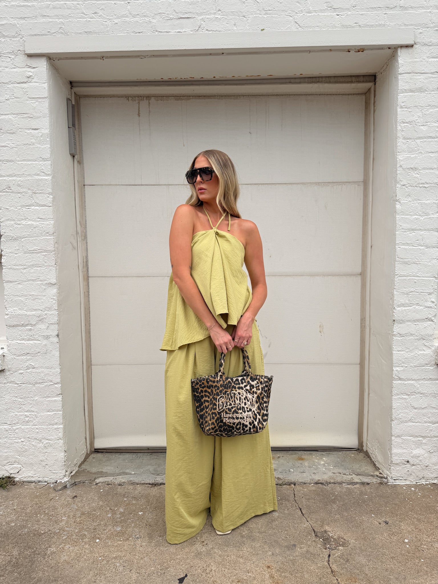 Bri Avocado Flowy Pant
