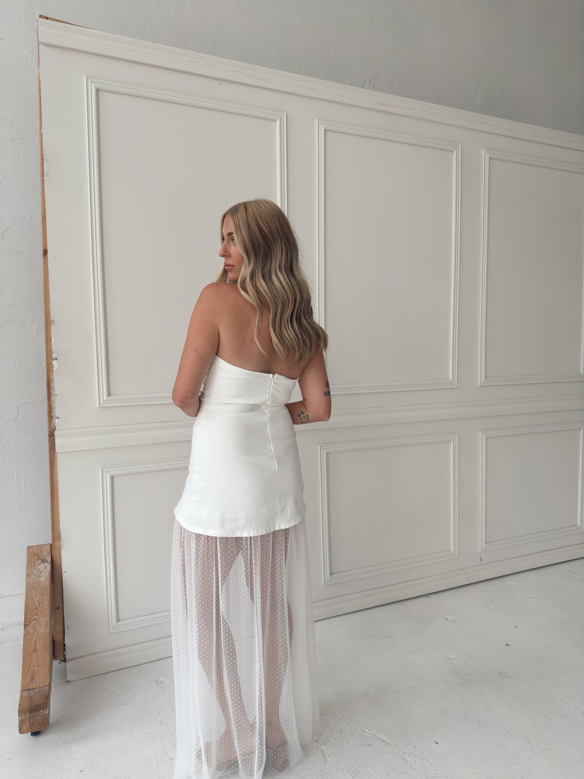 Melissa Strapless Mesh Maxi Dress - White