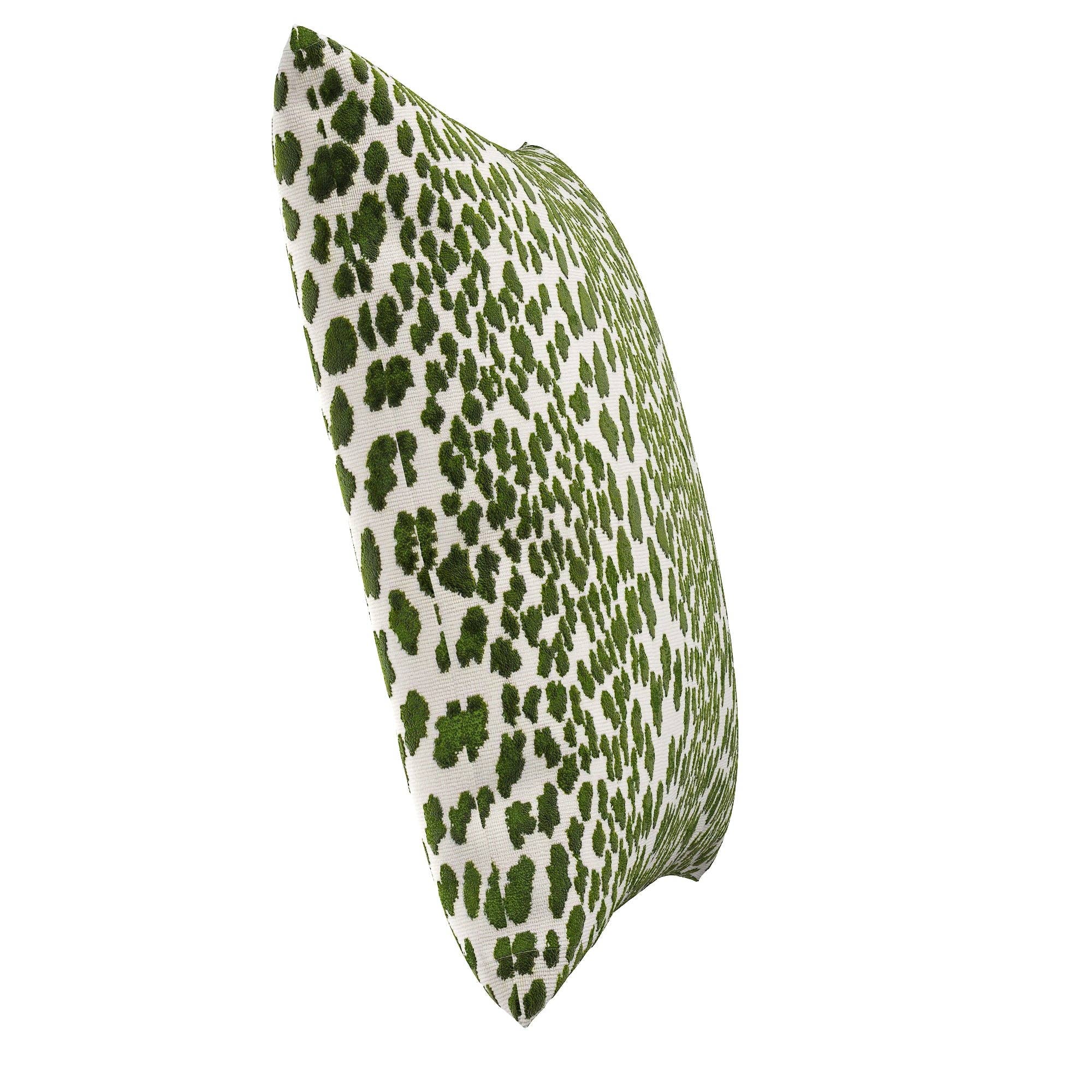 Glenbriar Throw Pillow 22" x 22"