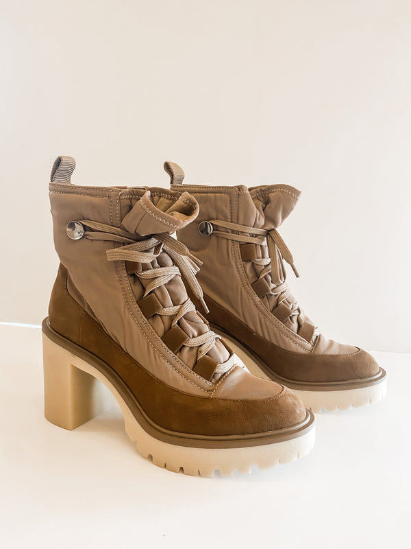 Dolce Vita Celida Boots in Tan Multi Nylon