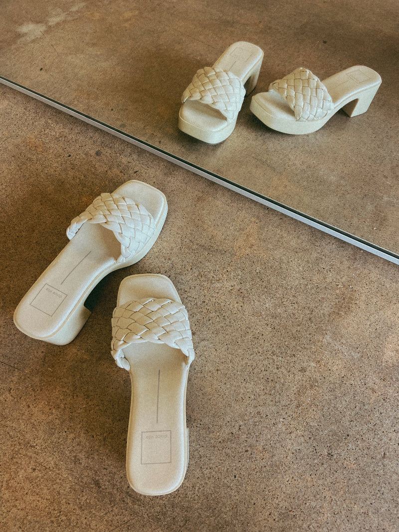 Dolce Vita Goldy Sandals - Ivory Stella