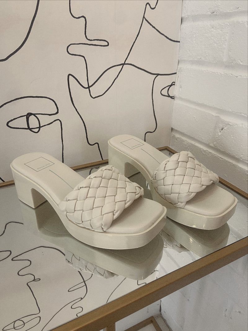 Dolce Vita Goldy Sandals - Ivory Stella