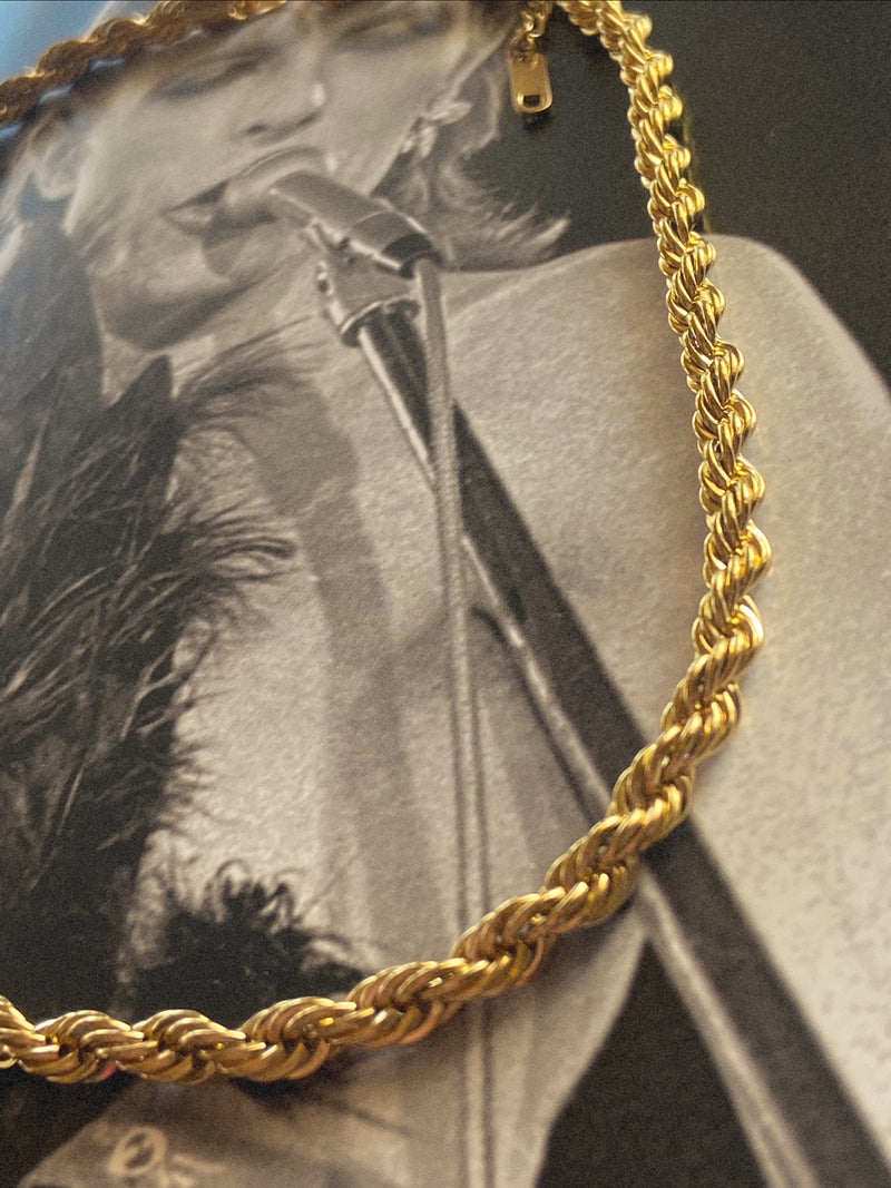 Twisted Chain Necklace